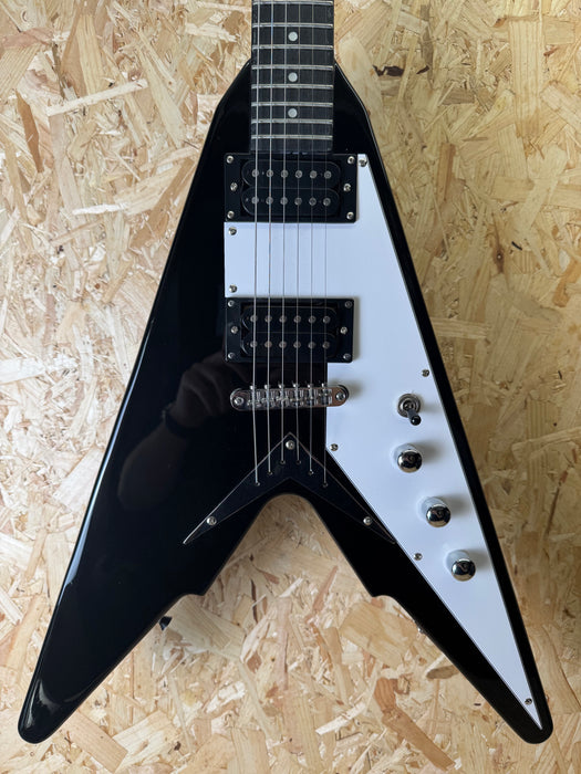 Harley Benton Victory-BK Classic Series in Black - Pre-owned