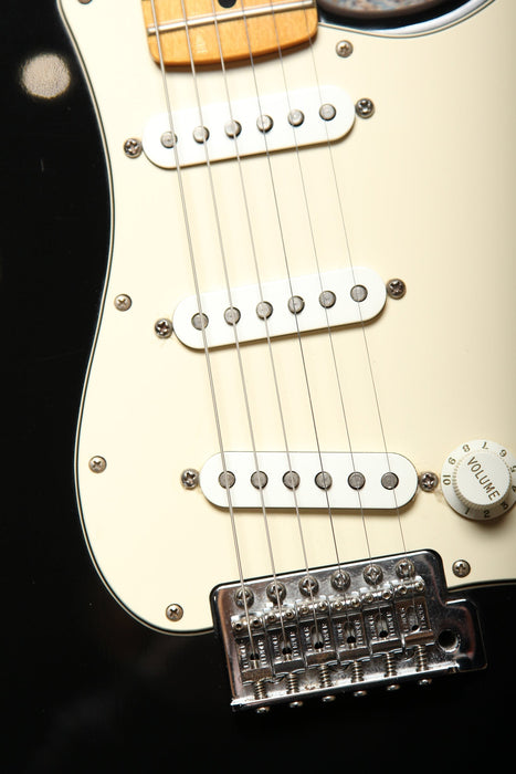 Pre-Owned 2013 Fender Stratocaster - Black w/Maple Neck
