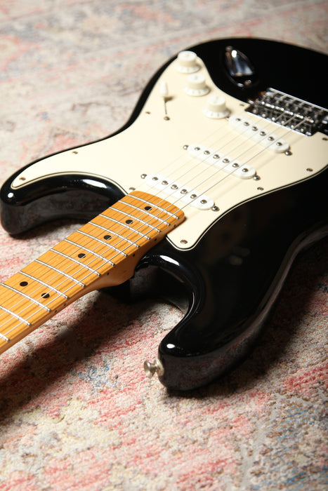 Pre-Owned 2013 Fender Stratocaster - Black w/Maple Neck
