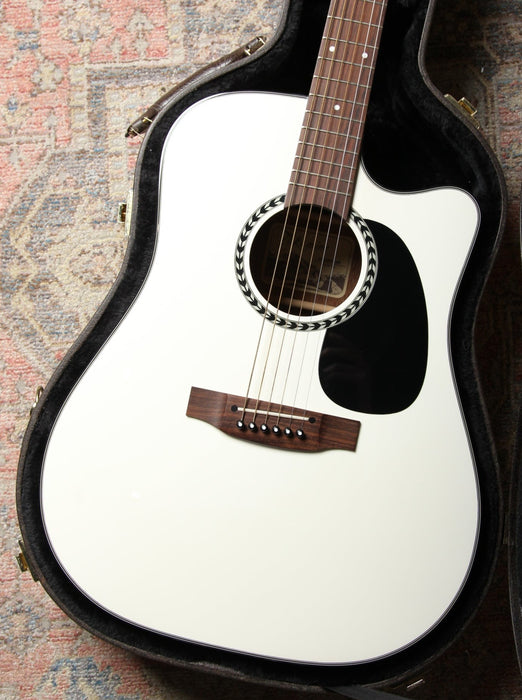 Pre-Owned Takamine EF300SE-BW - Brilliant White - Limited Edition - w/Hard Case