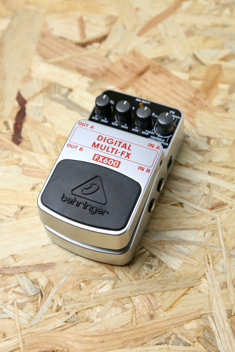 Behringer Digital Multi-FX Pedal - Boxed - Pre-owned
