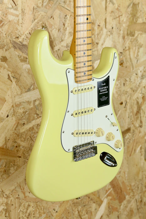 Fender Player II Stratocaster®, Maple Fingerboard, Hialeah Yellow (B-Stock)