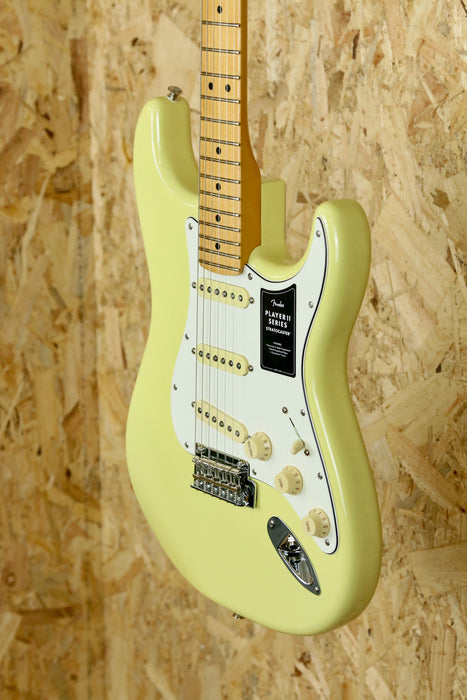 Fender Player II Stratocaster®, Maple Fingerboard, Hialeah Yellow (B-Stock)