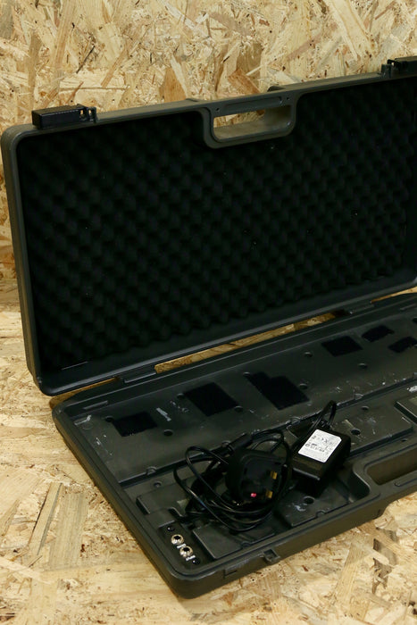 Boss BCB-90X Pedalboard with Roland Power Supply - Pre-owned