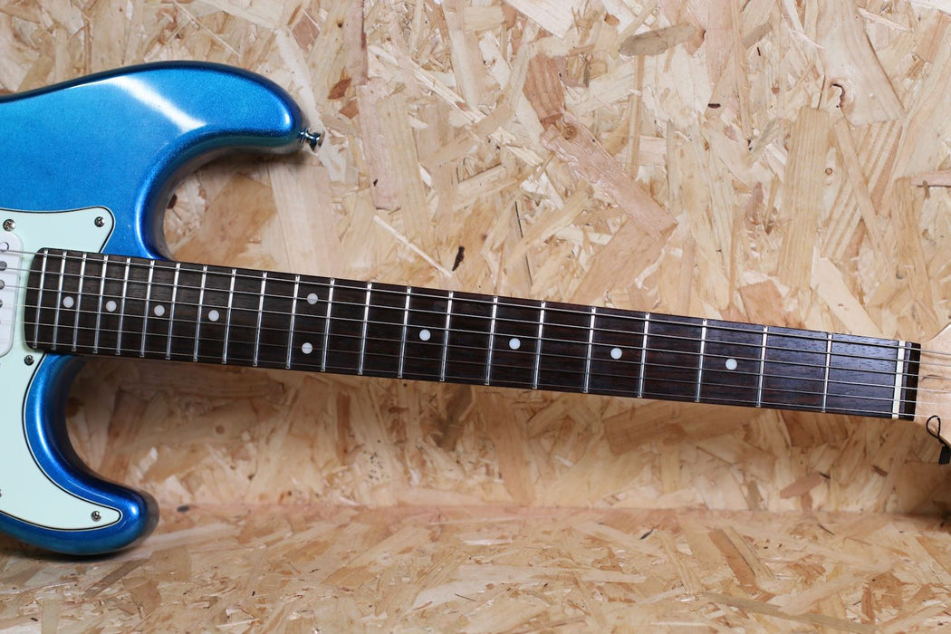 Vintage V6 Reissued Electric Guitar Candy Apple Blue - Pre-Owned