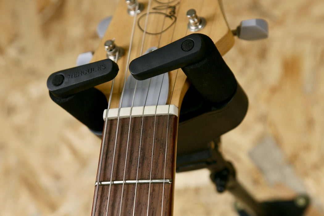 2025 PRS SE Silver Sky in Derby Red | John Mayer Signature - Pre-owned