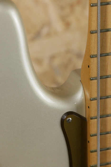 2011 Fender MIM Deluxe Active P Bass Special in Blizzard Pearl - w/Hardcase - Pre-owned