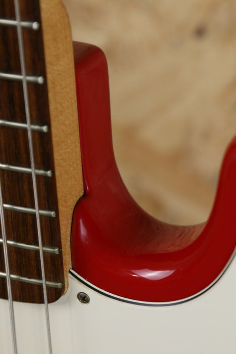 1997 Fender MIM Jazz Bass in Red - Pre-owned