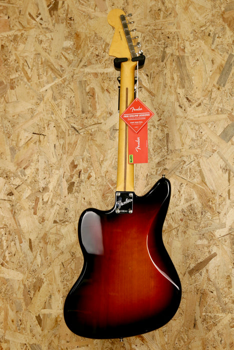 Fender American Professional Classic Jaguar® in 3 Tone Sunburst