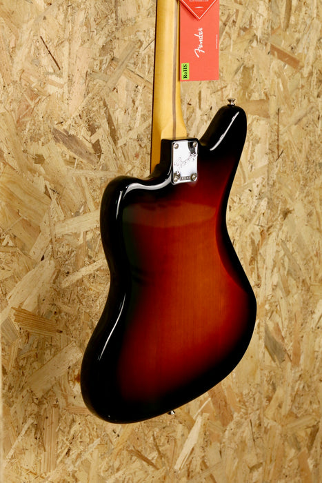 Fender American Professional Classic Jaguar® in 3 Tone Sunburst