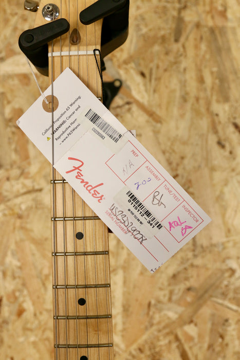 Fender American Performer Telecaster® w/ Maple Fingerboard in Vintage White