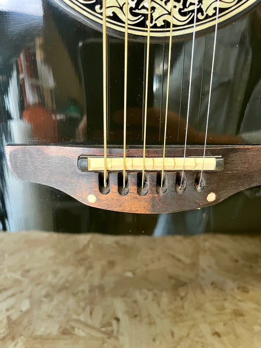 Pre-owned 1982 Ovation Roundback Deluxe Balladeer Model 1612 Electro Acoustic