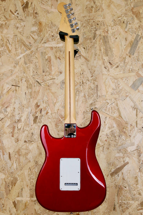 2013 Fender Mex Standard in Candy Apple Red - Pre-owned