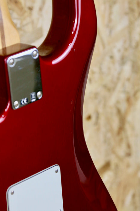 2013 Fender Mex Standard in Candy Apple Red - Pre-owned