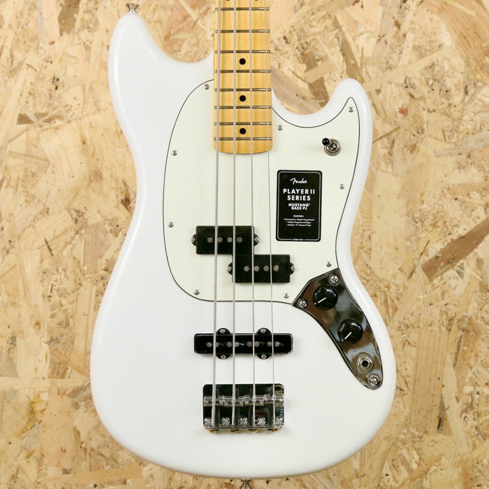 Fender Player II Mustang® Bass PJ, Maple Fingerboard, Polar White - B-Stock