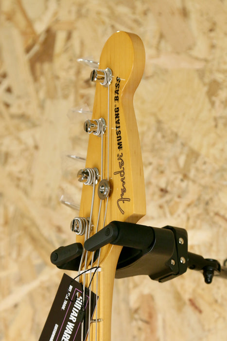 Fender Player II Mustang® Bass PJ, Maple Fingerboard, Polar White - B-Stock