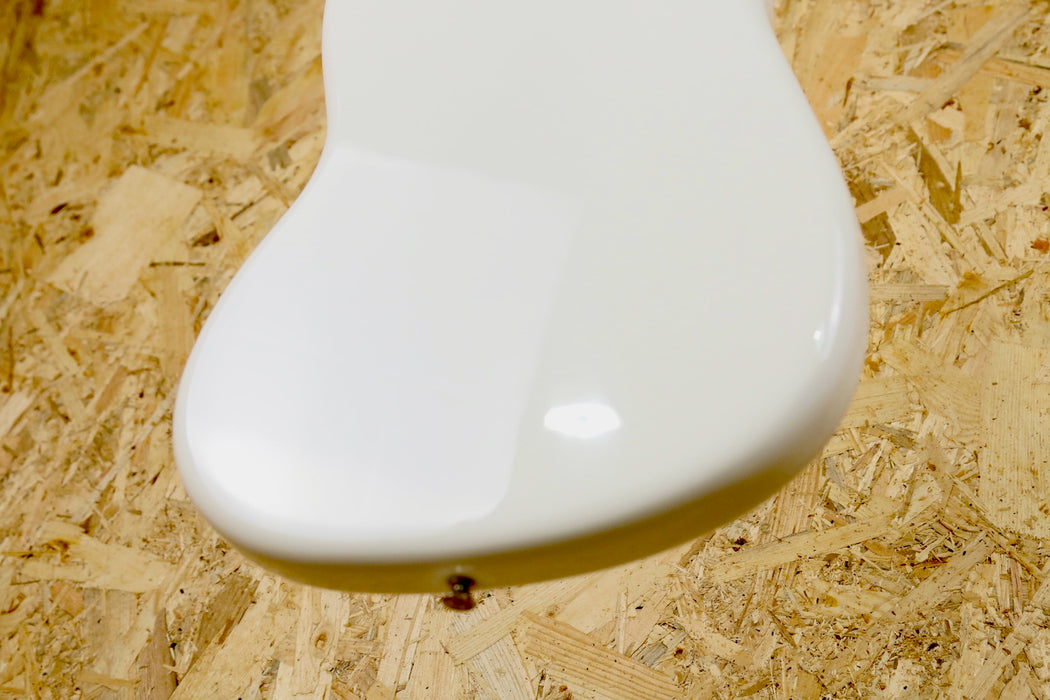 Fender Player II Mustang® Bass PJ, Maple Fingerboard, Polar White - B-Stock