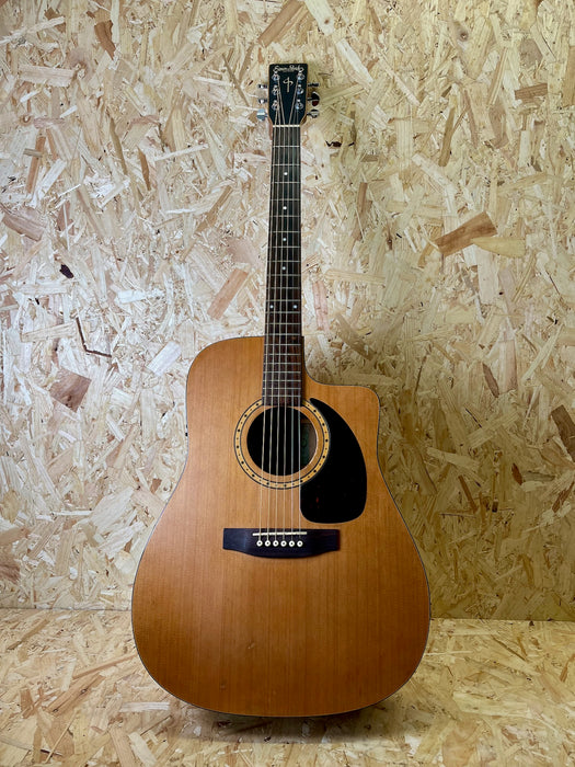 Simon & Patrick S&P 6 CW CEDAR Solid Top Electro Acoustic Guitar - Pre-owned