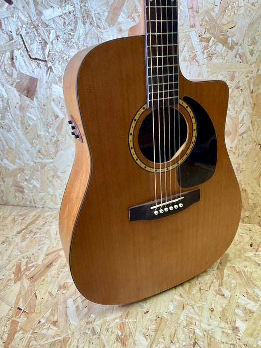 Simon & Patrick S&P 6 CW CEDAR Solid Top Electro Acoustic Guitar - Pre-owned