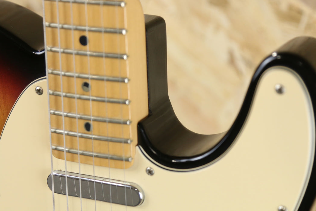 2006 Fender Highway One USA Standard Telecaster in 3 Tone Sunburst w/Maple Neck - Pre-owned