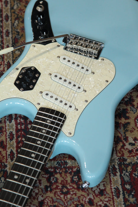 2020 Squier Paranormal Cyclone 3 Single Coil - Daphne Blue