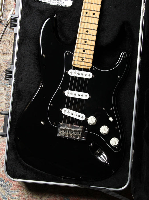 2008 American Standard Stratocaster in Black/Maple (Gilmour Vibes) - Pre-owned