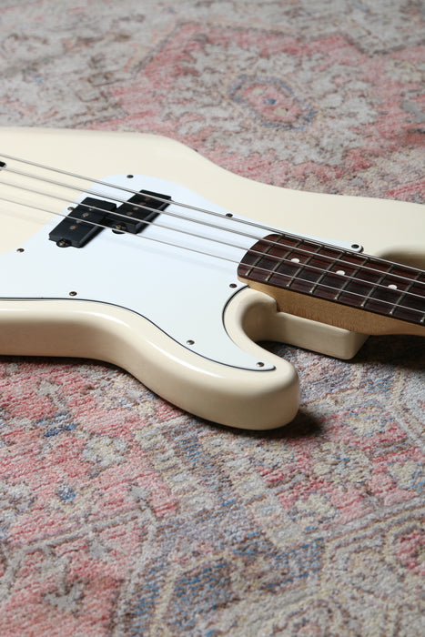 1998 Fender Precision Bass - Vintage White - Pre-owned